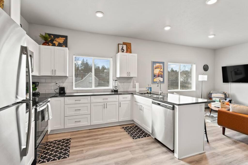 شقة New 2 Bed 2 Bath Near Perry District And Dt سبوكين المظهر الخارجي الصورة