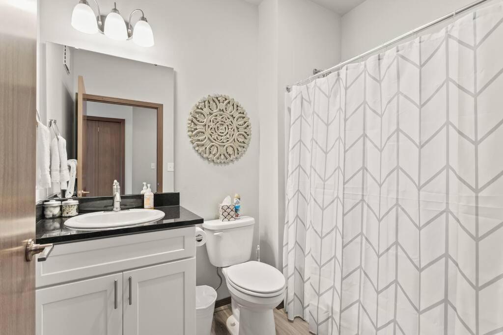 شقة New 2 Bed 2 Bath Near Perry District And Dt سبوكين المظهر الخارجي الصورة