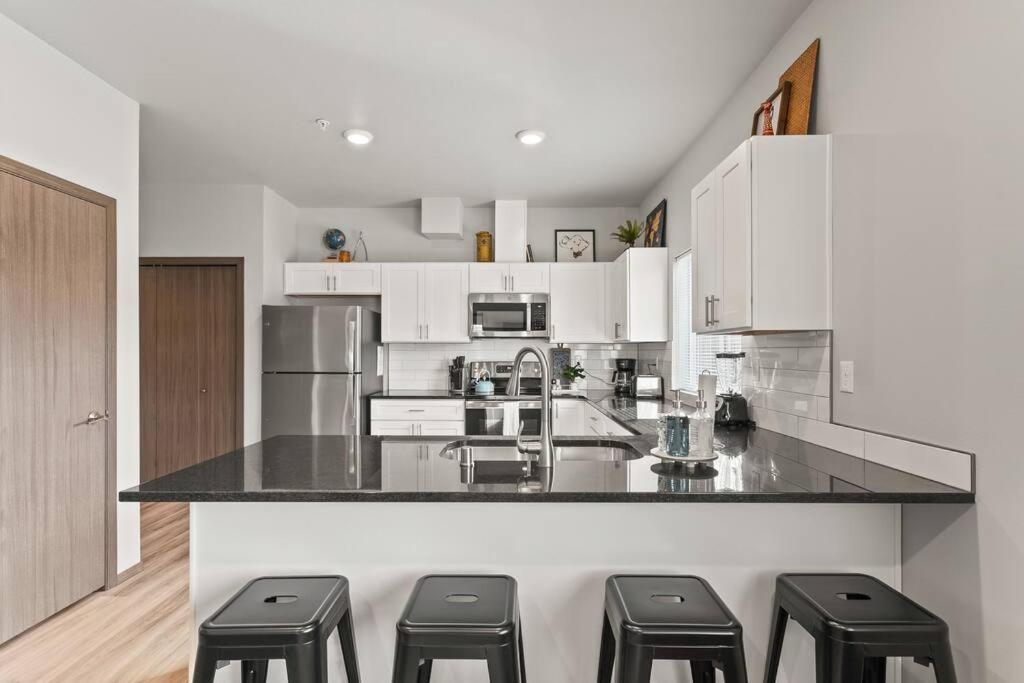 شقة New 2 Bed 2 Bath Near Perry District And Dt سبوكين المظهر الخارجي الصورة